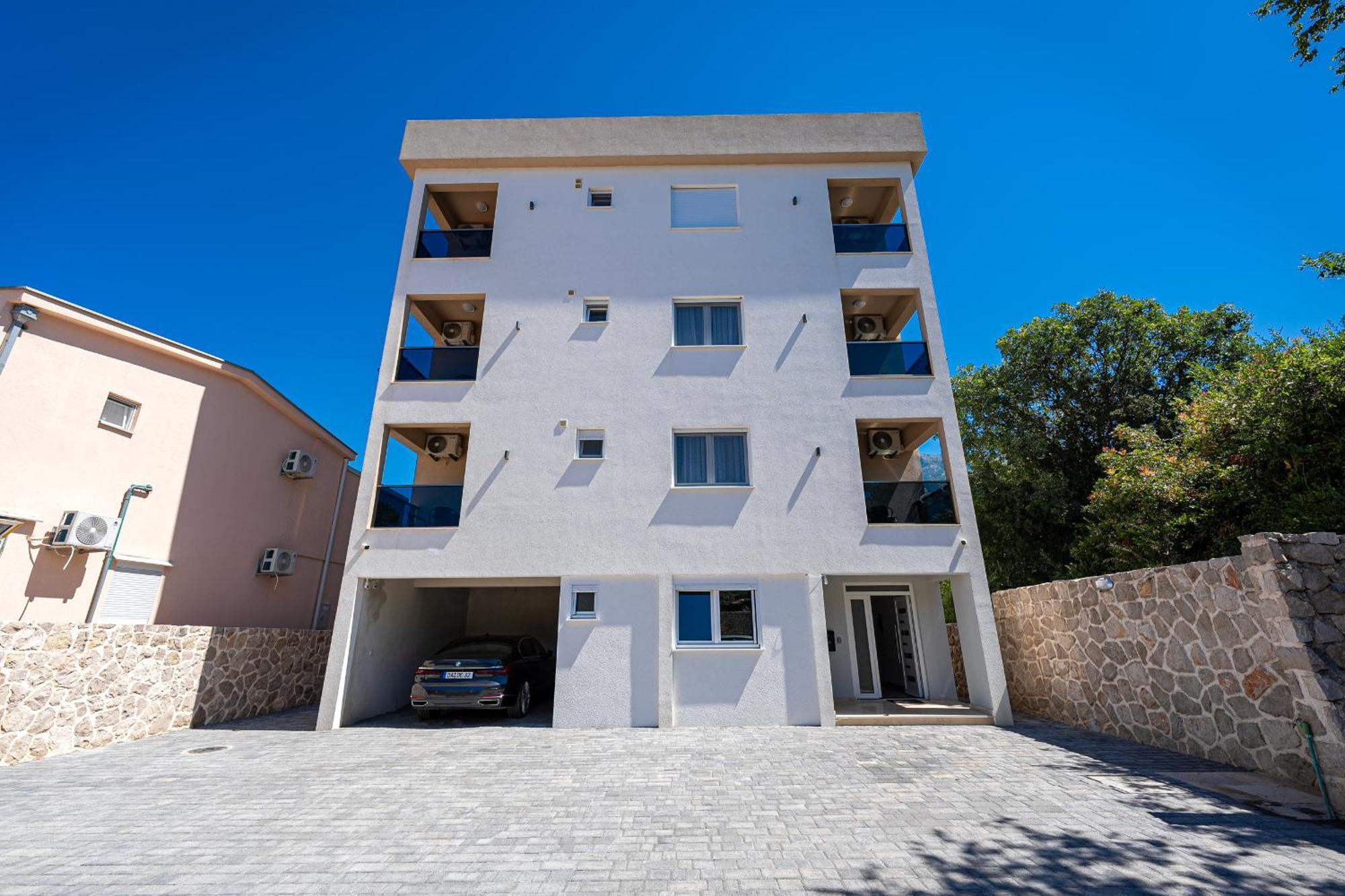 Sunways Apartments Dobra Voda Buitenkant foto